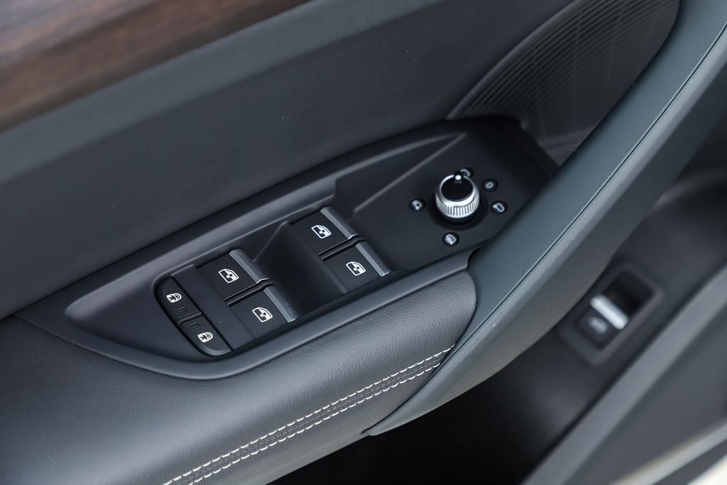 2023 Audi Q5 45 S line Premium Plus quattro