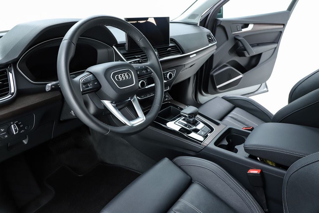 2023 Audi Q5 45 S line Premium Plus quattro