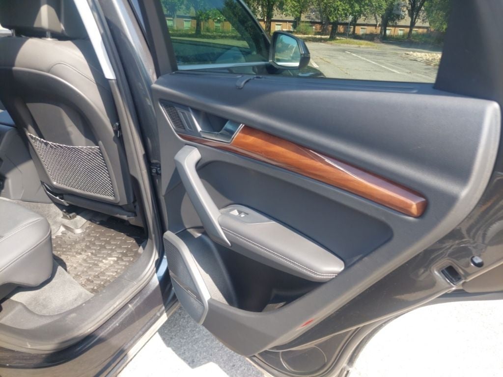 2023 Audi Q5 45 S line Premium Plus quattro