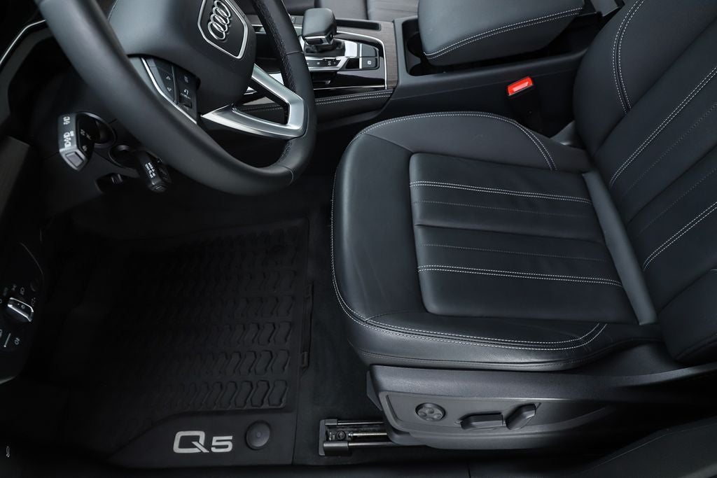 2023 Audi Q5 45 S line Premium quattro