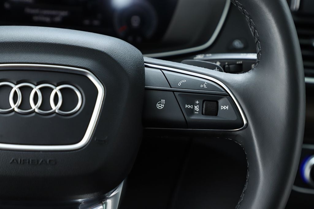 2023 Audi Q5 45 S line Premium quattro