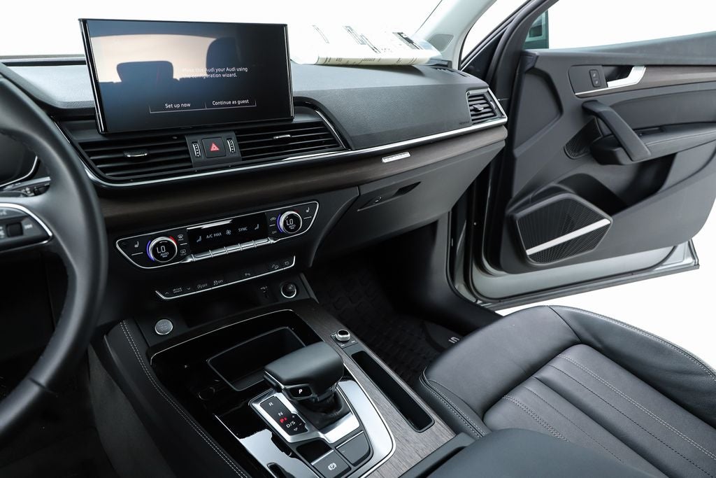 2023 Audi Q5 45 S line Premium quattro
