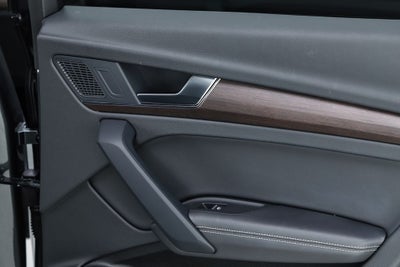 2023 Audi Q5 45 S line Premium quattro