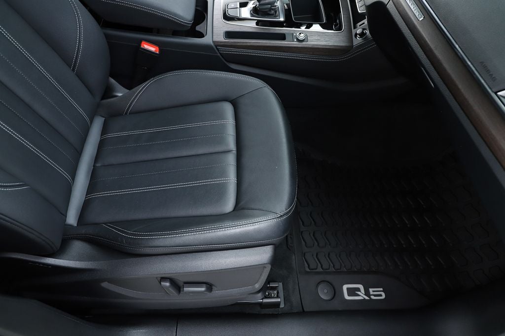 2023 Audi Q5 45 S line Premium quattro