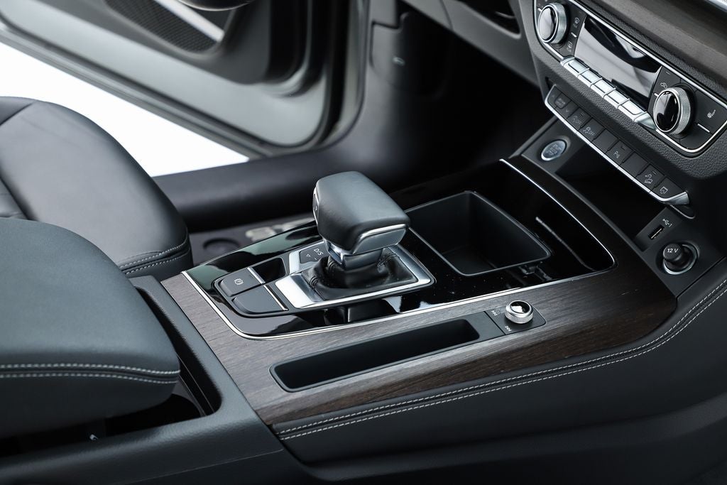 2023 Audi Q5 45 S line Premium quattro
