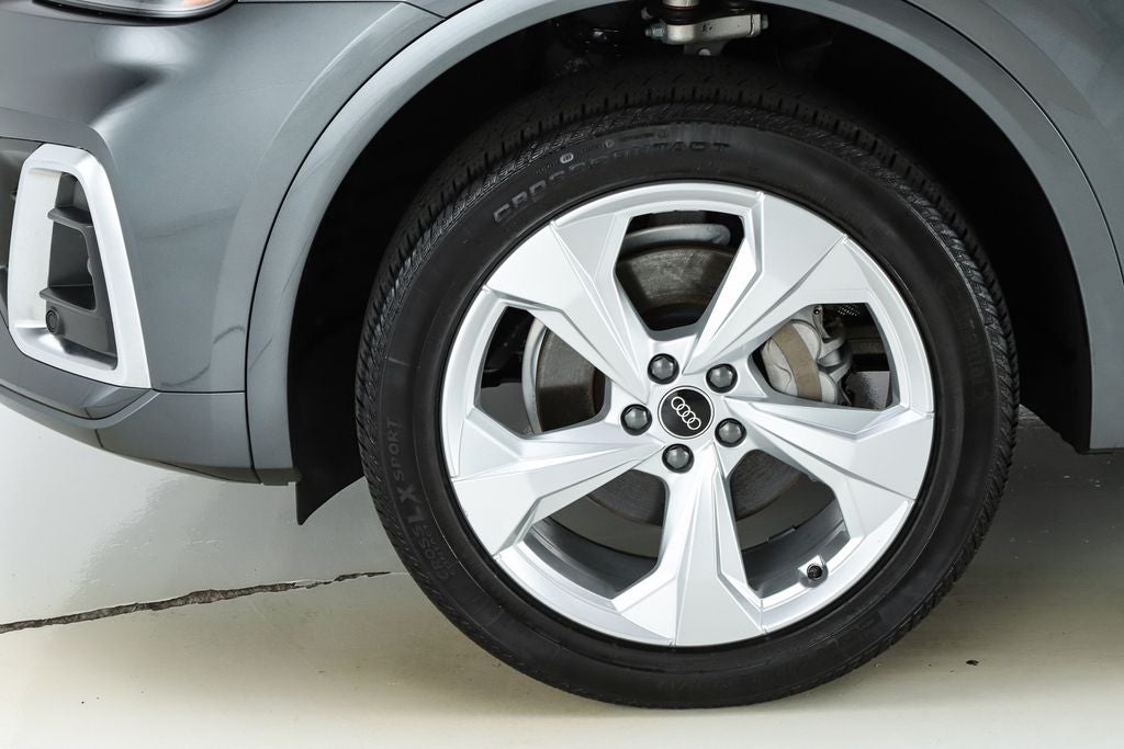 2023 Audi Q5 45 S line Premium quattro