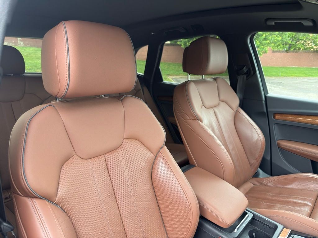 2022 Audi Q5 45 S line Premium quattro