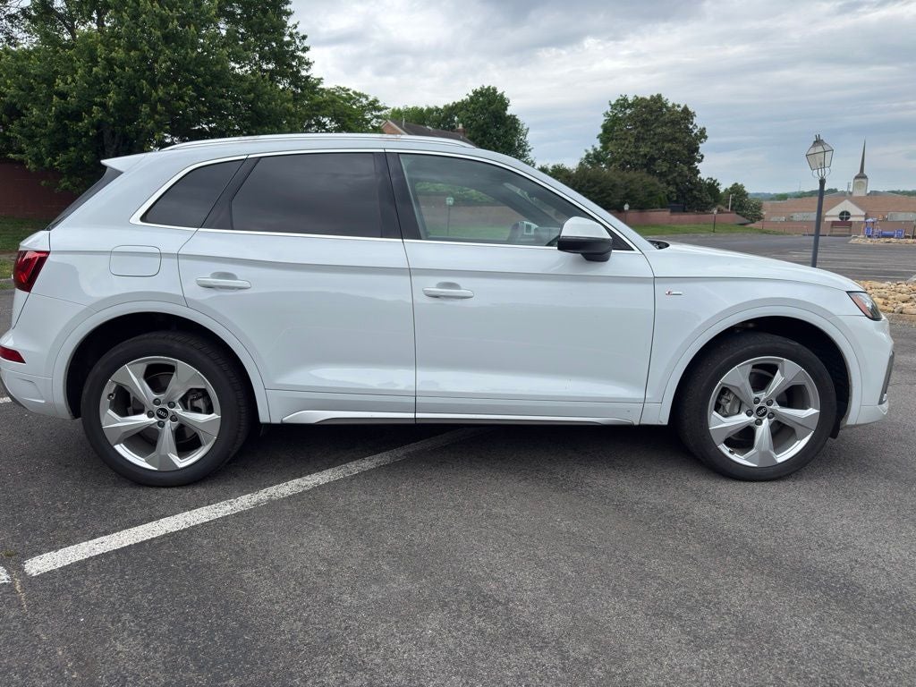 2022 Audi Q5 45 S line Premium quattro