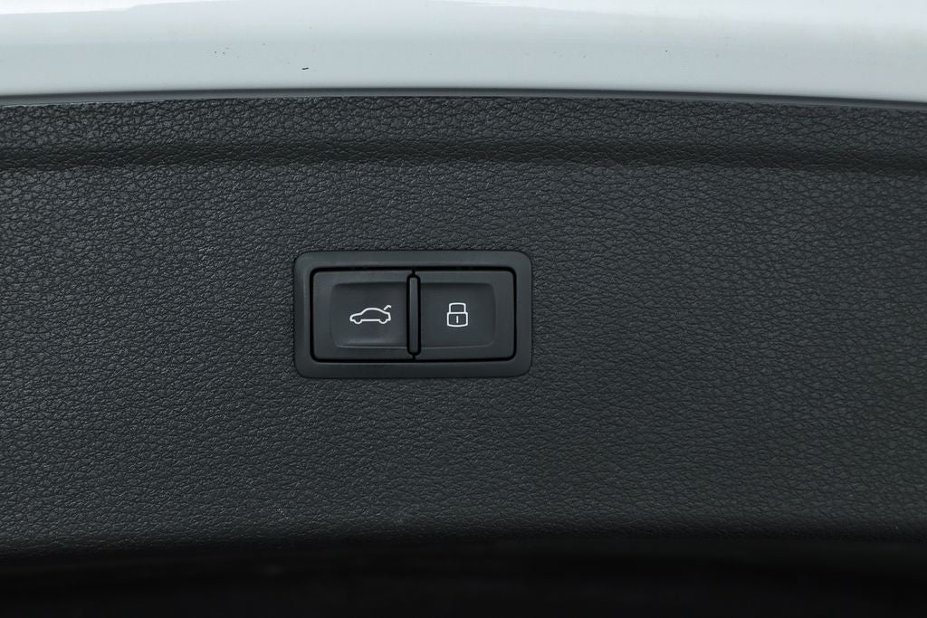 2022 Audi Q5 45 S line Premium quattro