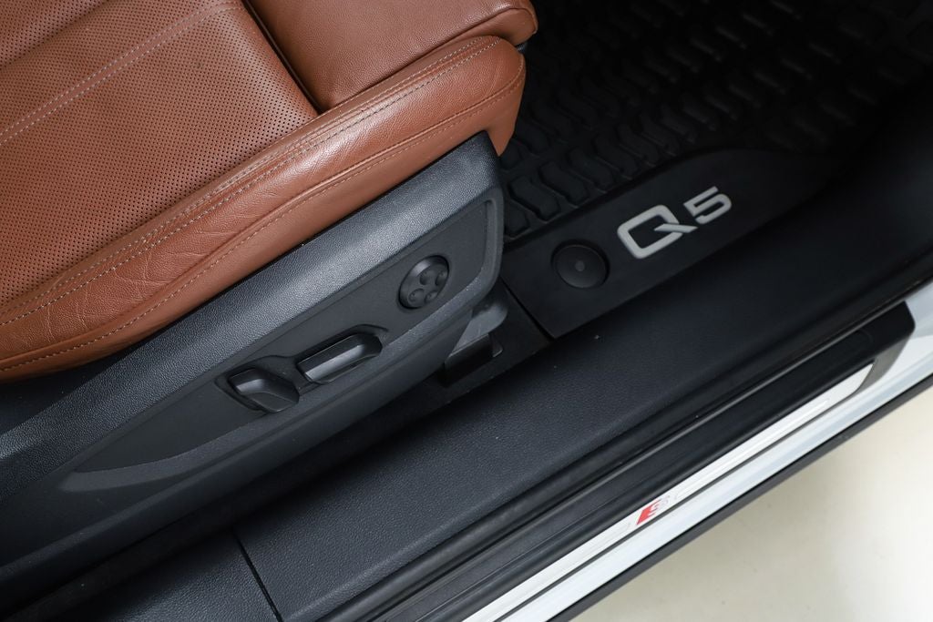 2022 Audi Q5 45 S line Premium quattro