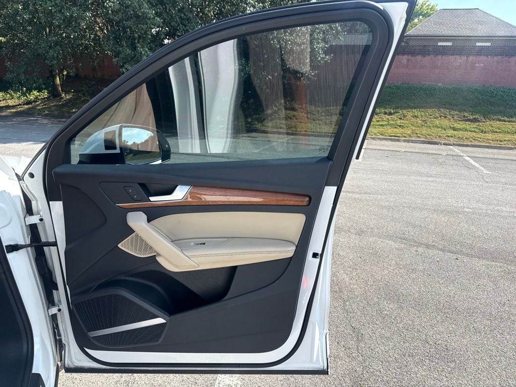2022 Audi Q5 45 S line Premium Plus quattro