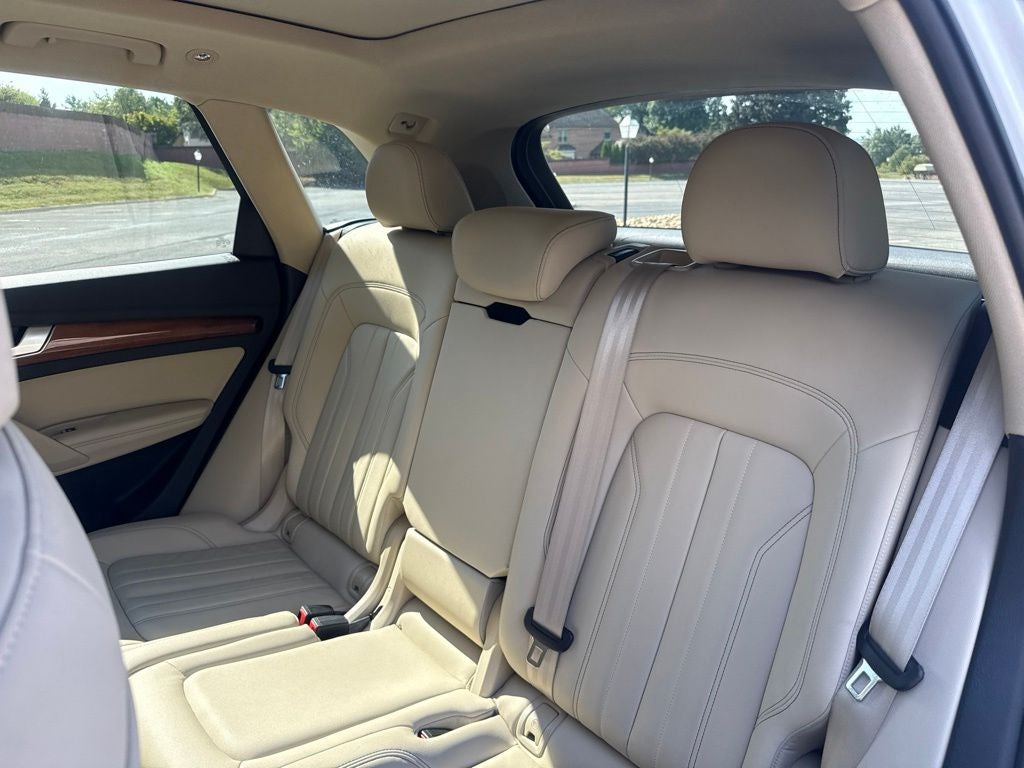 2022 Audi Q5 45 S line Premium Plus quattro