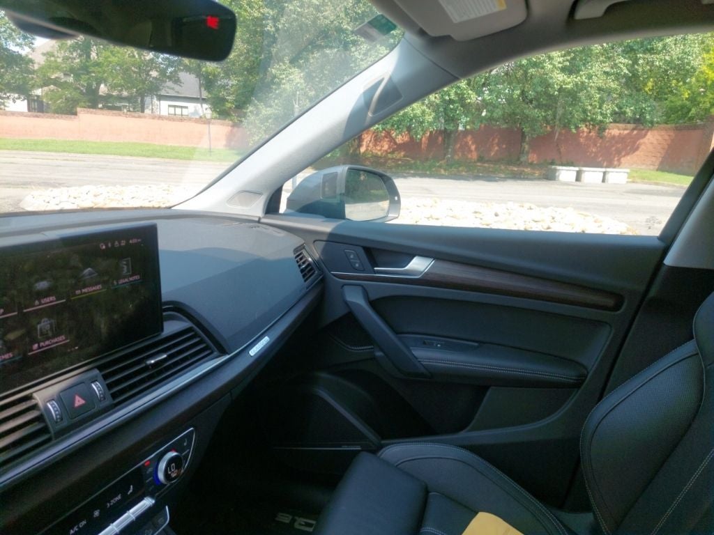 2023 Audi Q5 45 S line Premium quattro