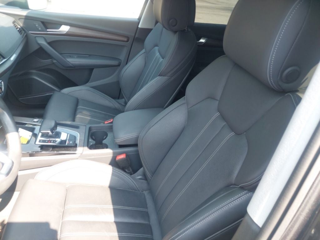 2023 Audi Q5 45 S line Premium quattro
