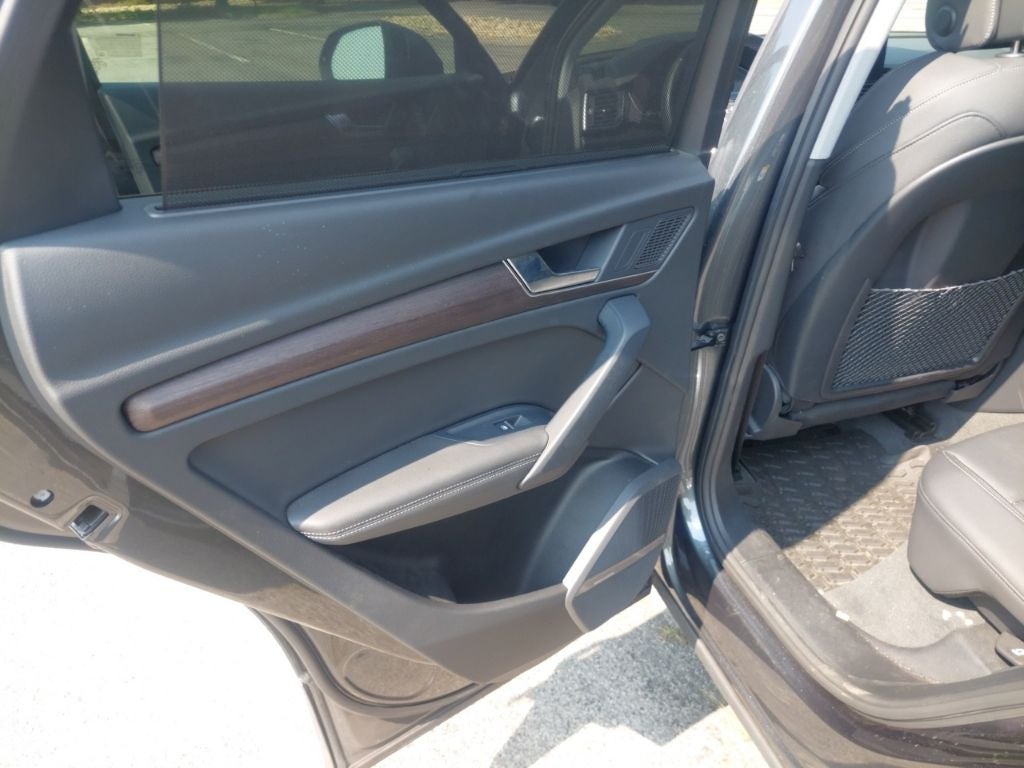 2023 Audi Q5 45 S line Premium quattro