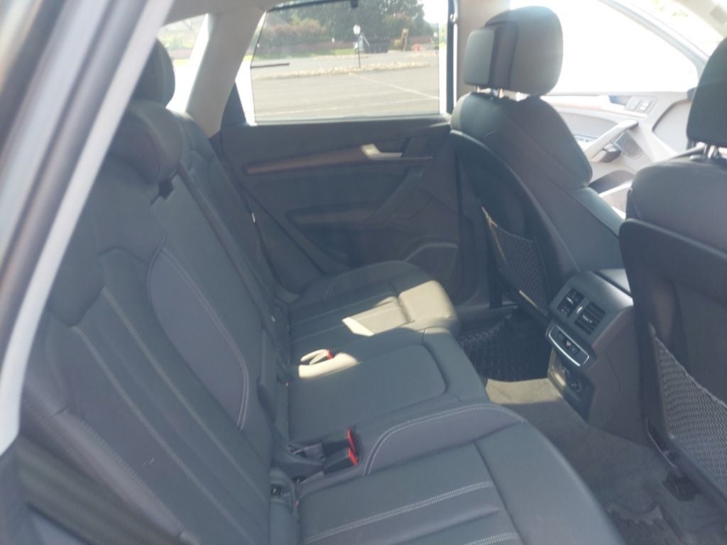 2023 Audi Q5 45 S line Premium quattro