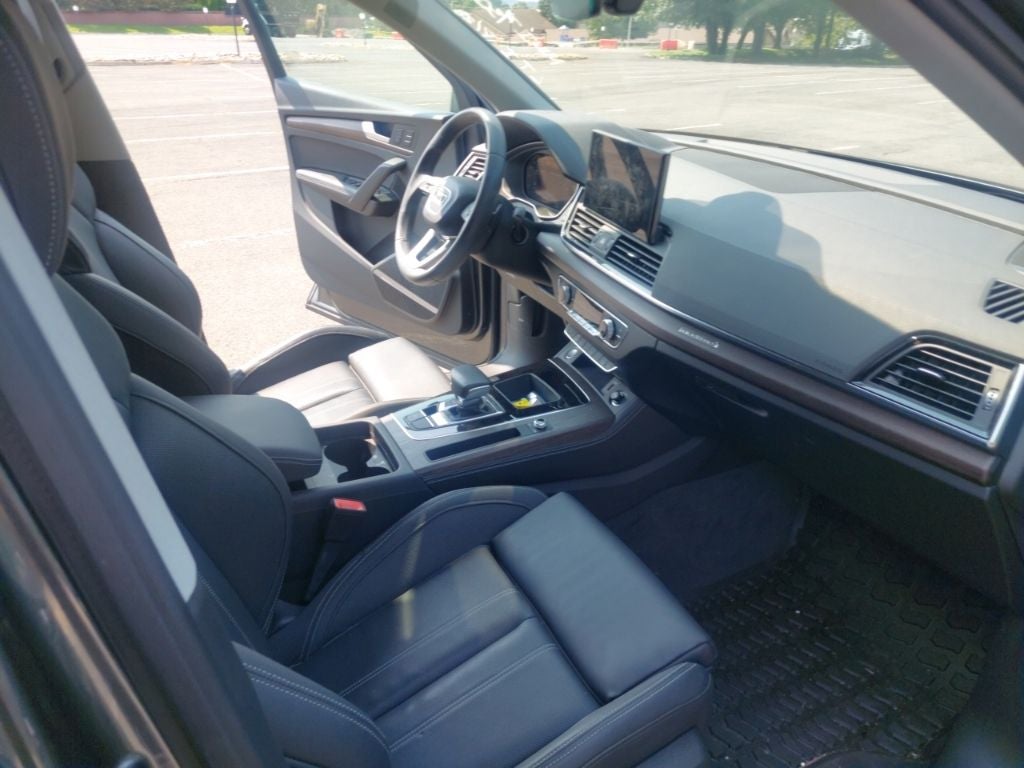 2023 Audi Q5 45 S line Premium quattro