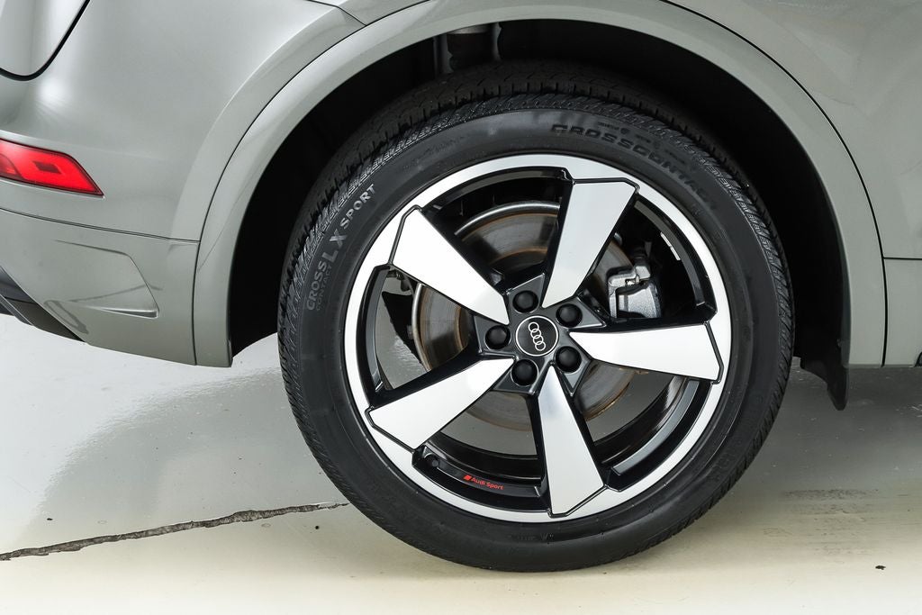2023 Audi Q5 45 S line Premium Plus quattro