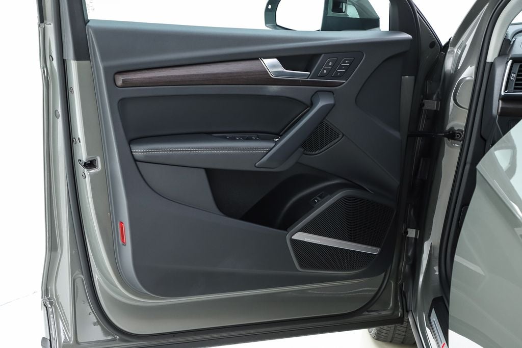 2023 Audi Q5 45 S line Premium Plus quattro