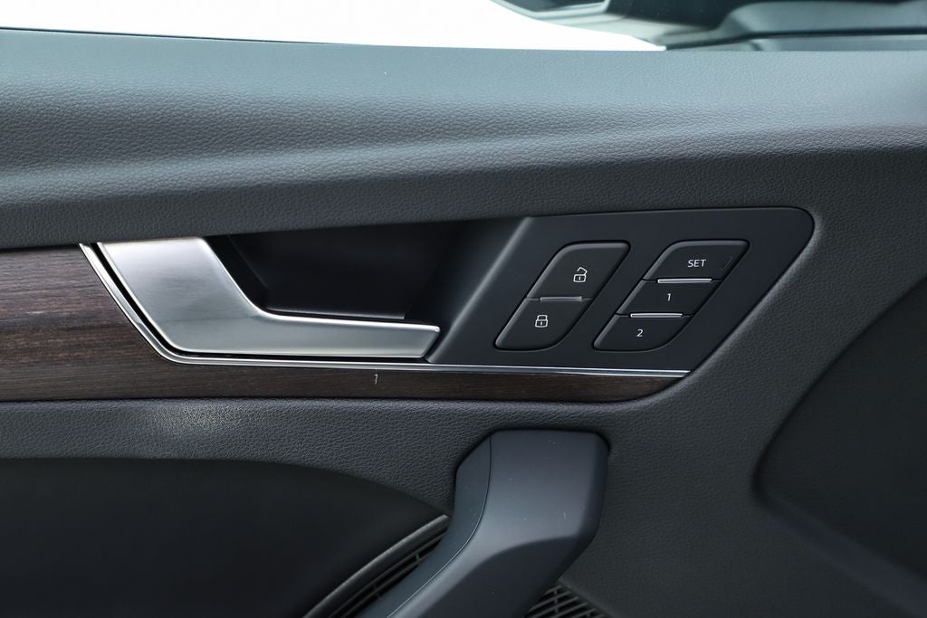 2023 Audi Q5 45 S line Premium Plus quattro