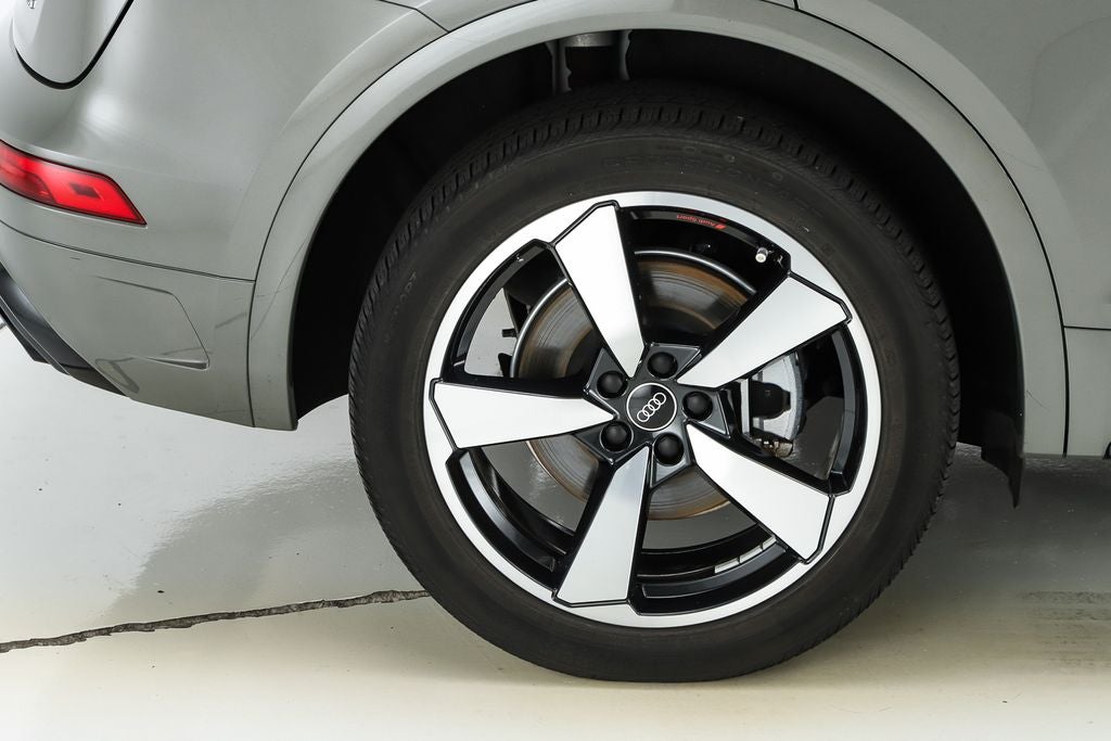 2023 Audi Q5 45 S line Premium quattro