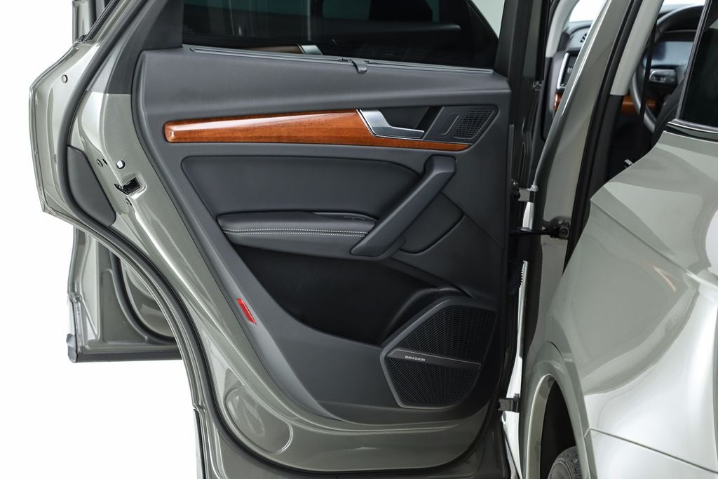 2023 Audi Q5 45 S line Premium quattro
