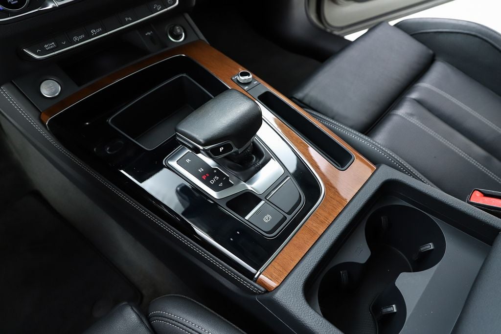 2023 Audi Q5 45 S line Premium quattro