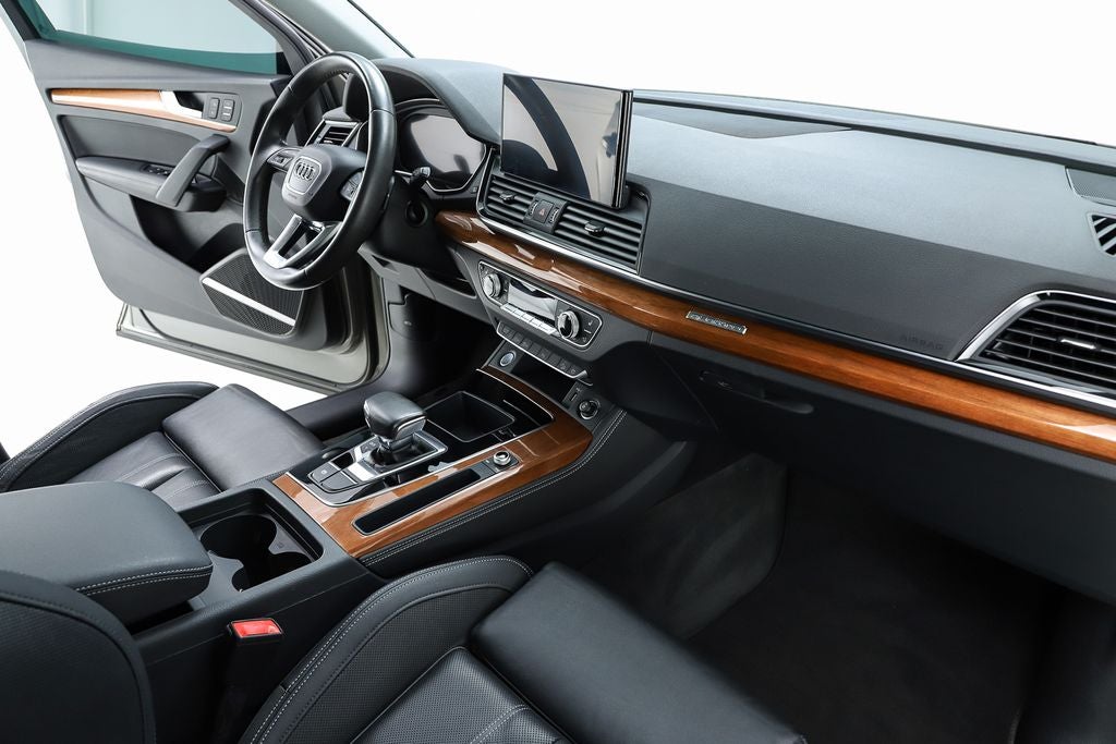 2023 Audi Q5 45 S line Premium quattro