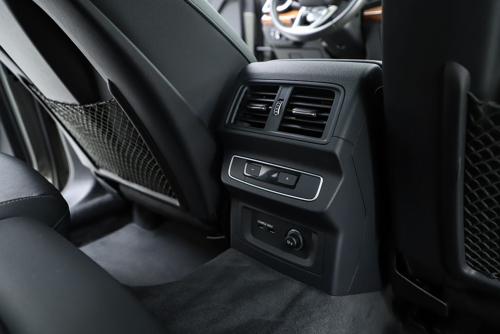 2023 Audi Q5 45 S line Premium quattro