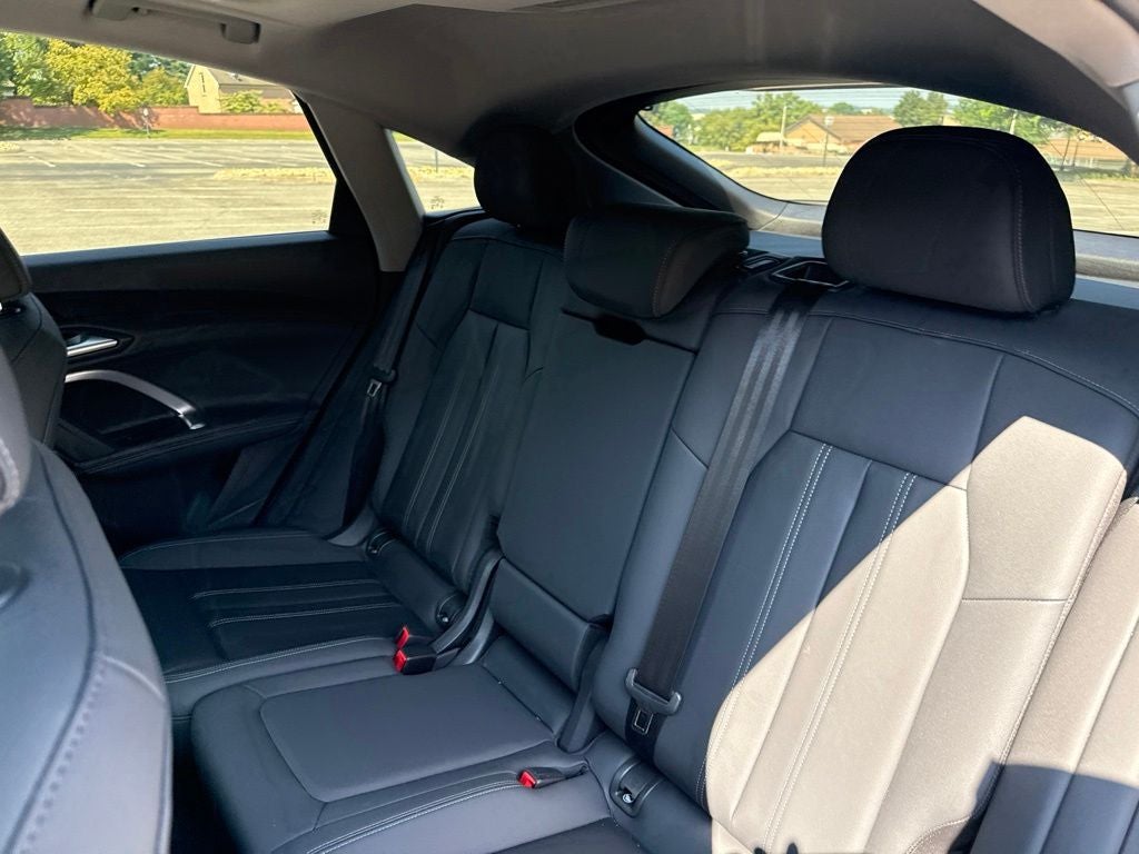 2025 Audi Q5 Sportback 2.0T Premium Plus quattro