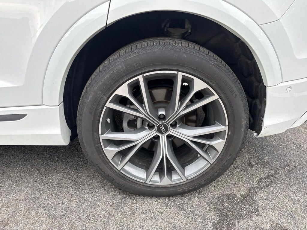 2023 Audi Q8 55 Premium Plus quattro