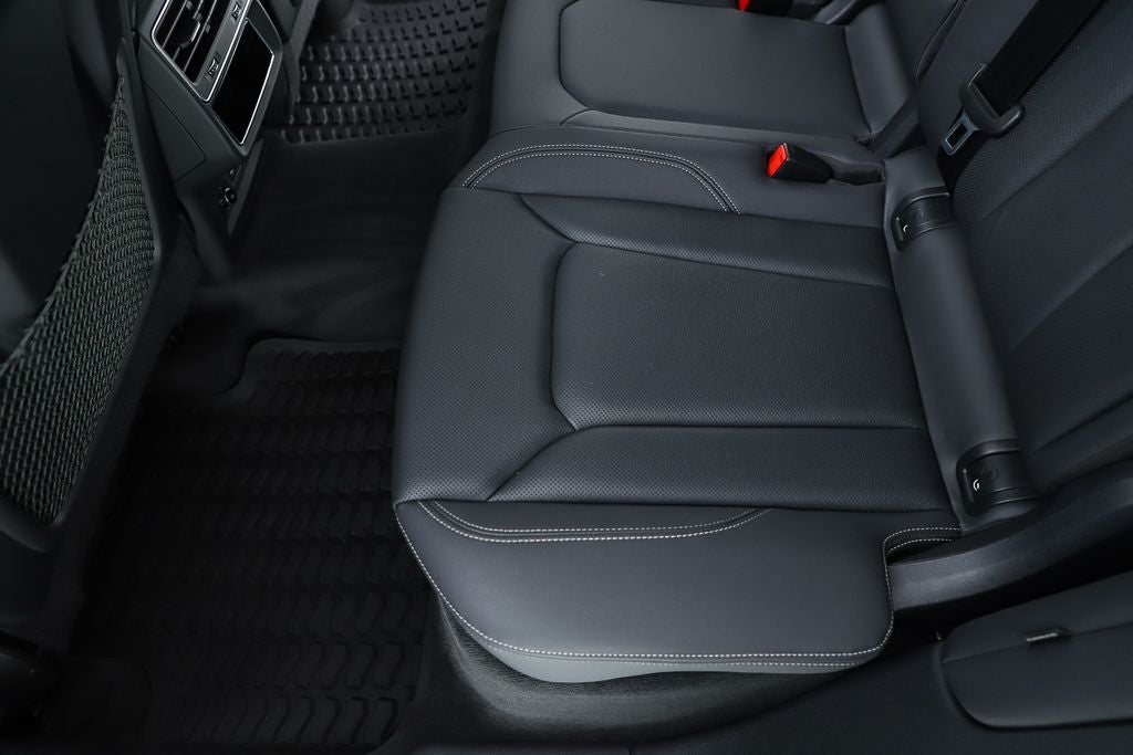 2023 Audi Q8 55 Premium Plus quattro