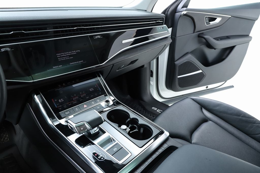 2023 Audi Q8 55 Premium Plus quattro