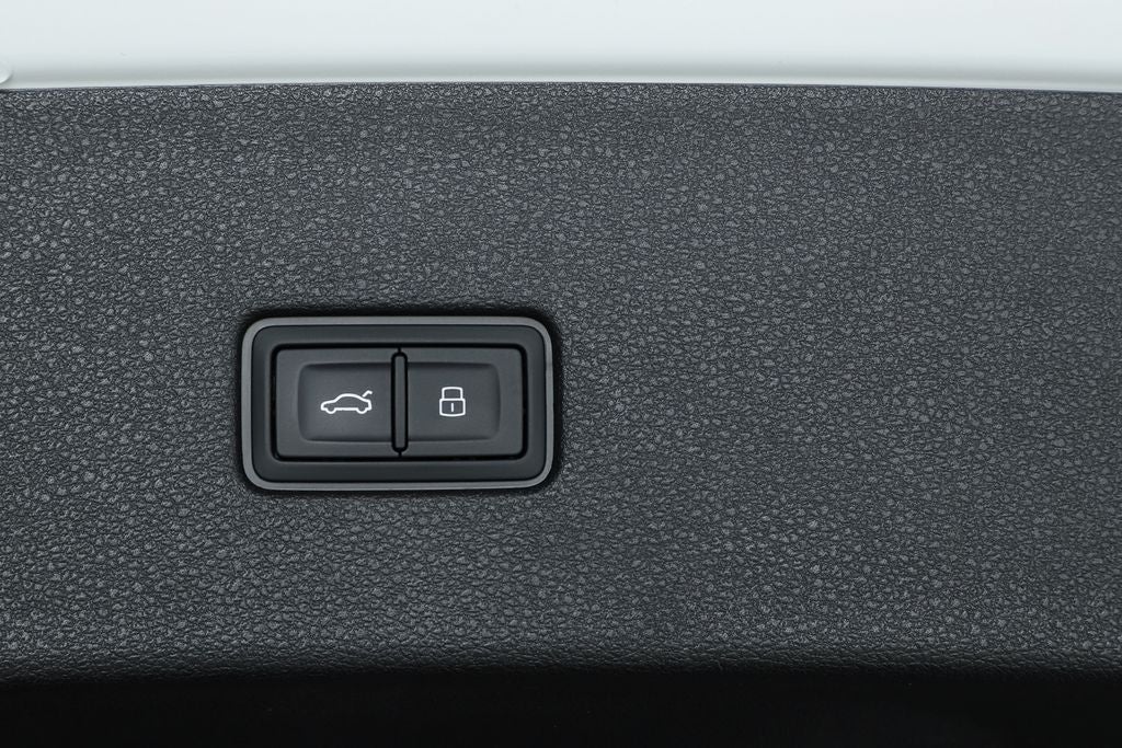 2023 Audi Q8 55 Premium Plus quattro