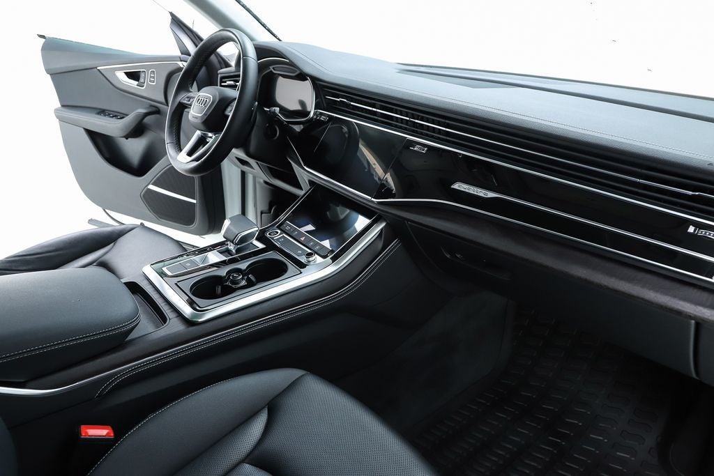 2023 Audi Q8 55 Premium Plus quattro