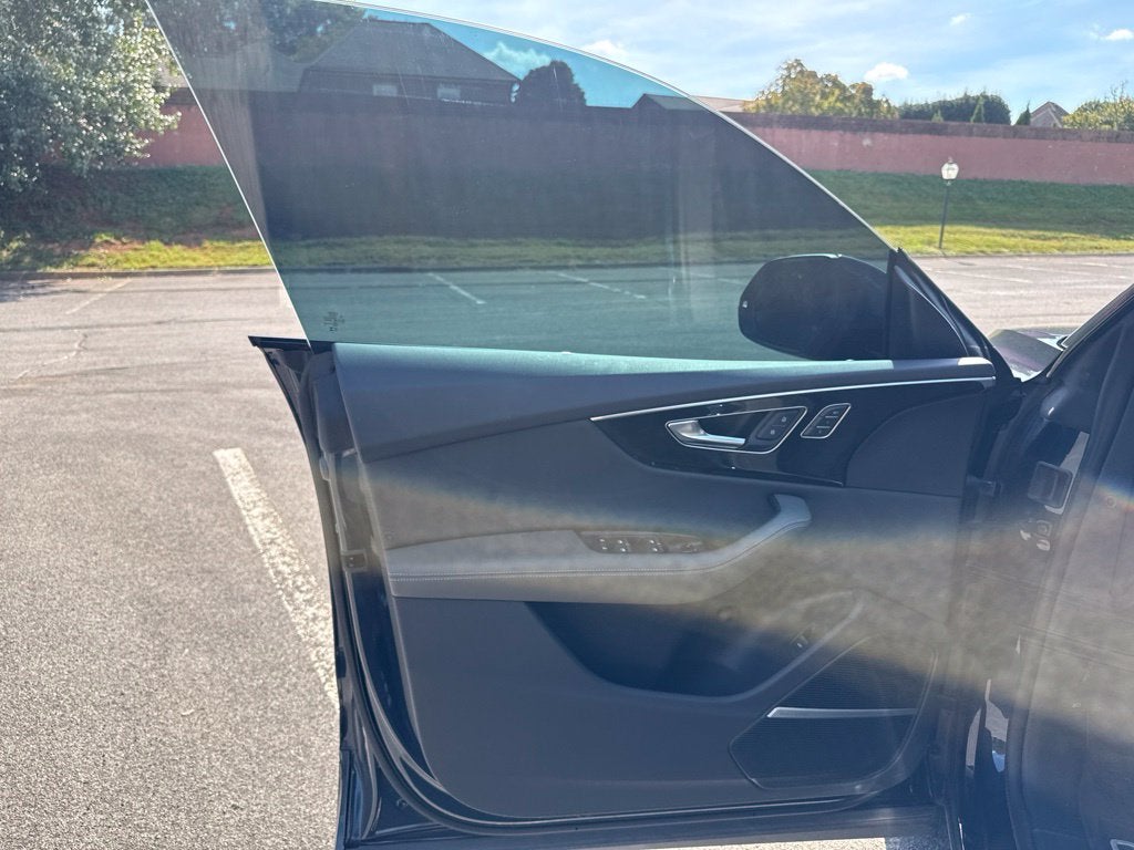 2025 Audi Q8 55 Premium Plus quattro