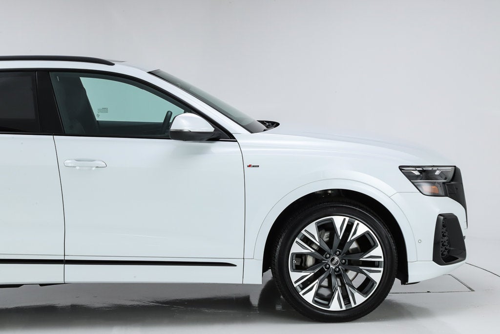 2026 Audi Q8 55 Premium Plus quattro