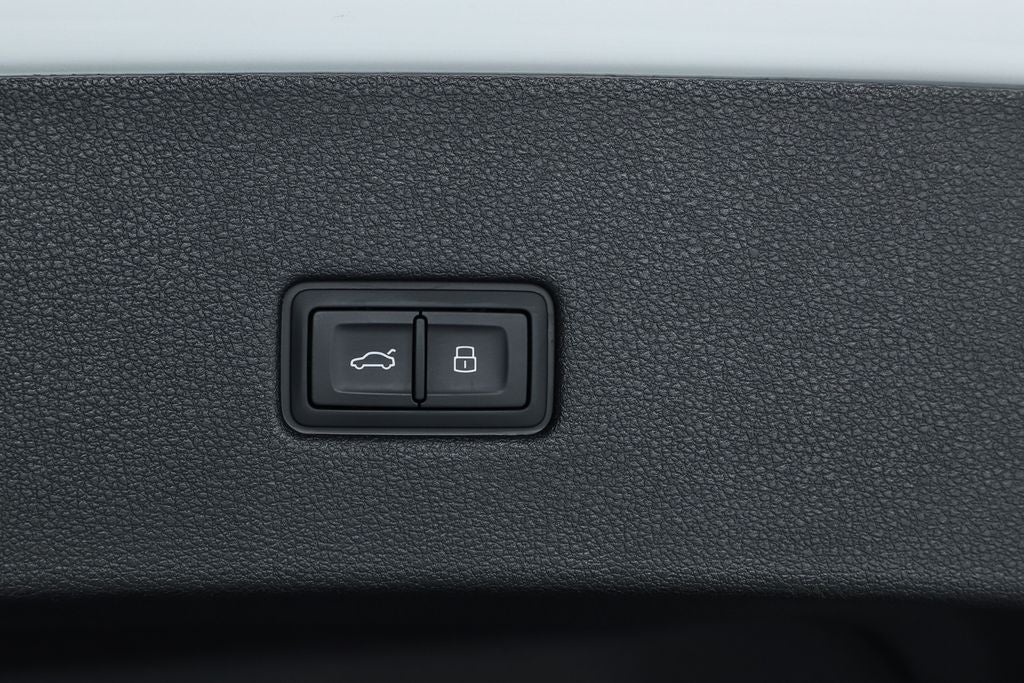 2026 Audi Q8 55 Premium Plus quattro