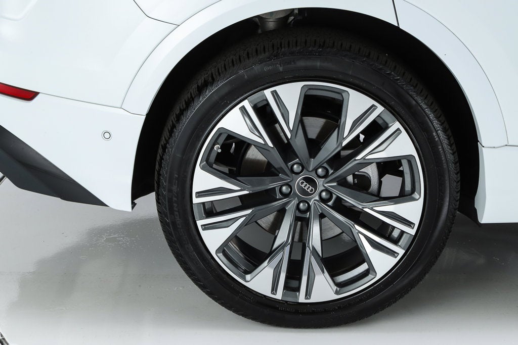 2026 Audi Q8 55 Premium Plus quattro