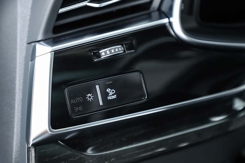 2026 Audi Q8 55 Premium Plus quattro