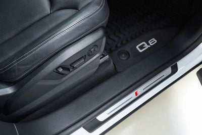 2023 Audi Q8 55 Premium Plus quattro