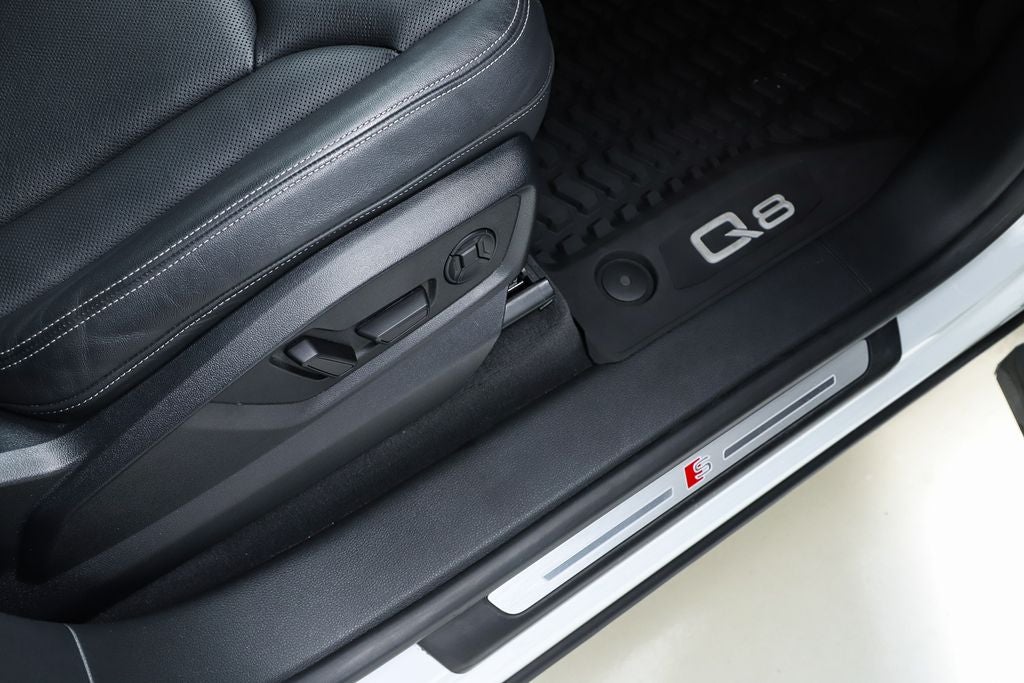 2023 Audi Q8 55 Premium Plus quattro
