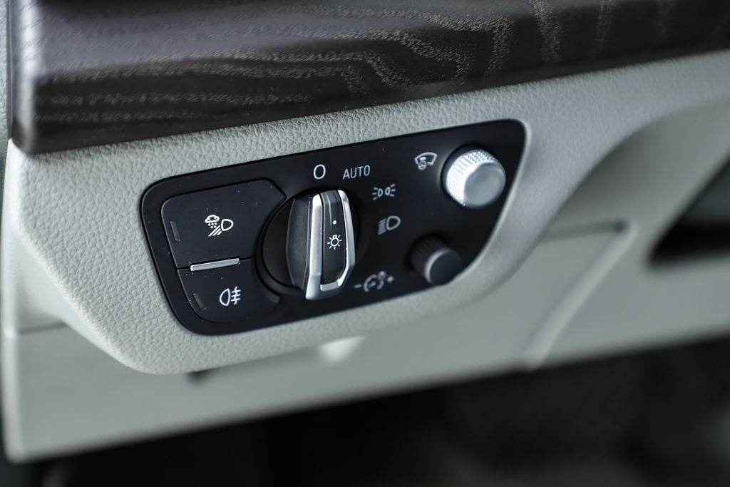 2020 Audi Q5 e 55 Prestige quattro