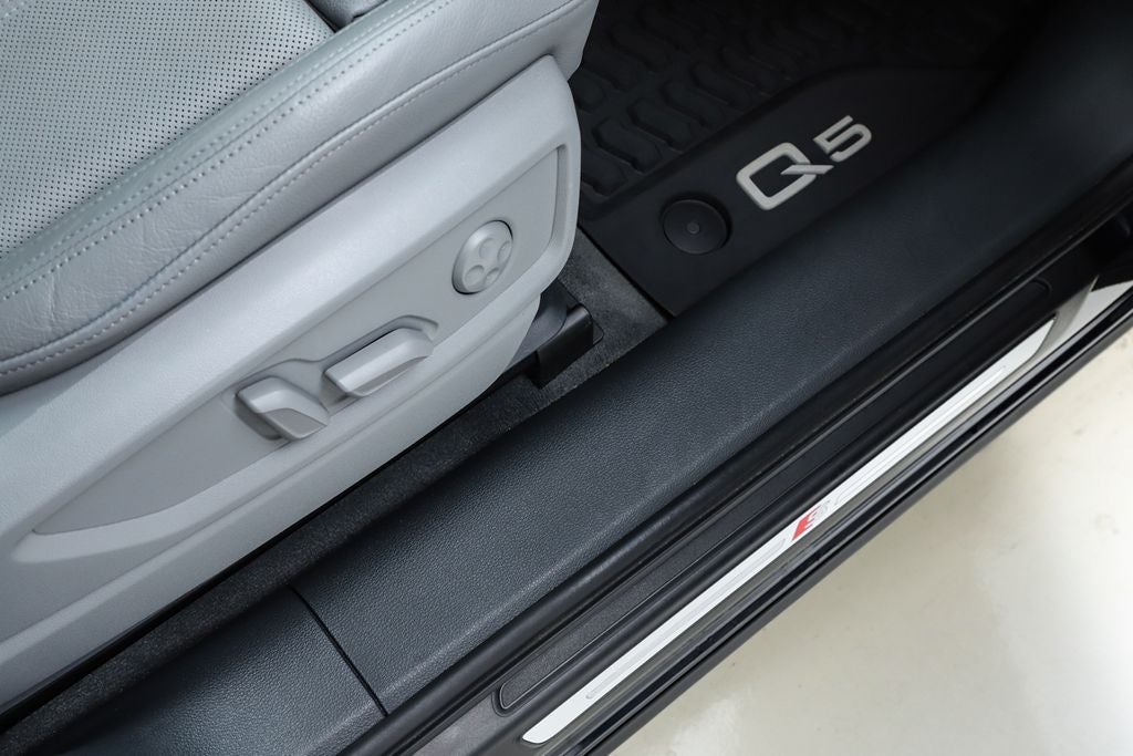 2020 Audi Q5 e 55 Prestige quattro