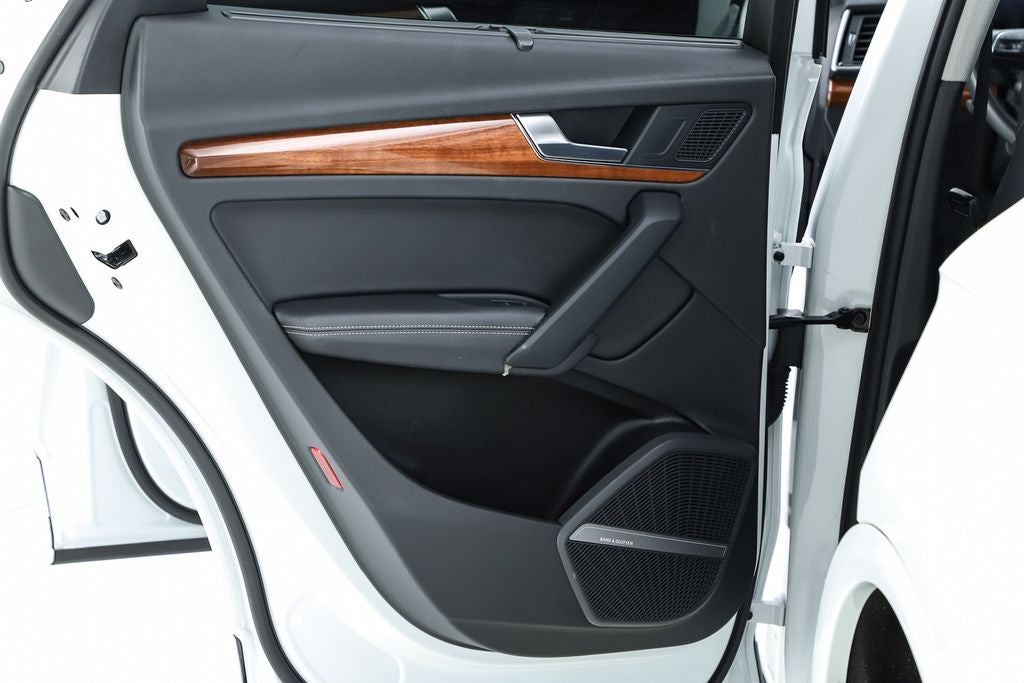 2023 Audi Q5 45 S line Prestige quattro