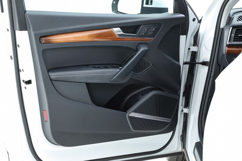 2023 Audi Q5 45 S line Prestige quattro