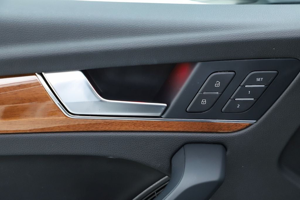 2023 Audi Q5 45 S line Prestige quattro
