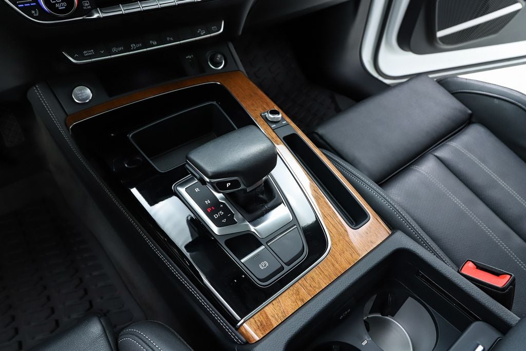 2023 Audi Q5 45 S line Prestige quattro