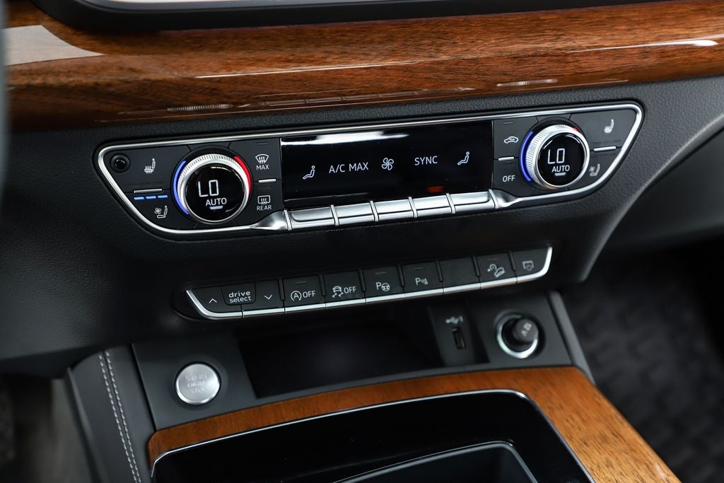 2023 Audi Q5 45 S line Prestige quattro