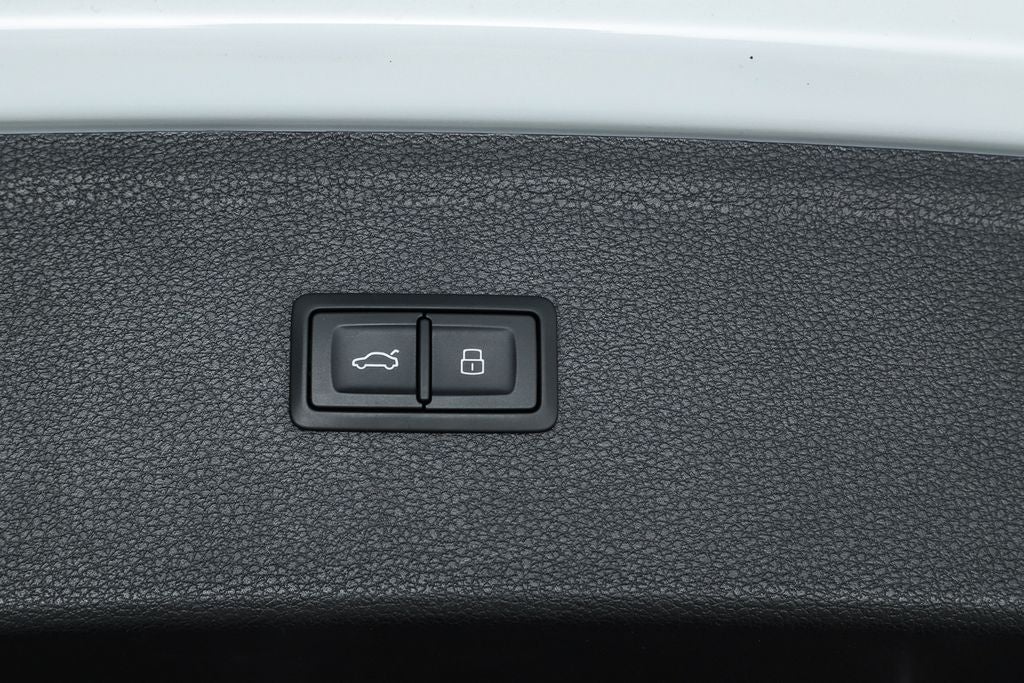 2023 Audi Q5 45 S line Prestige quattro